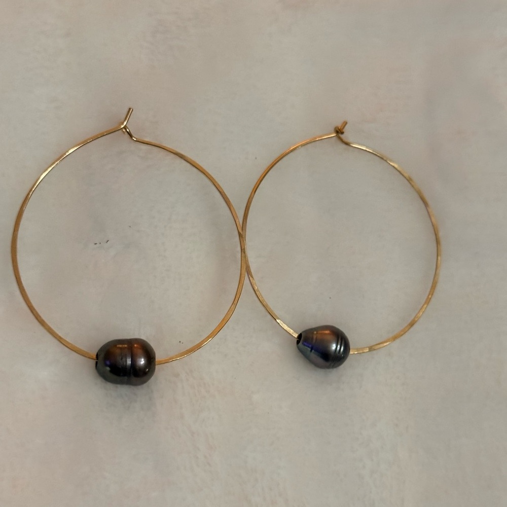 Tahitian Black Pearl Hoops Gold Tone Wire 2.5”